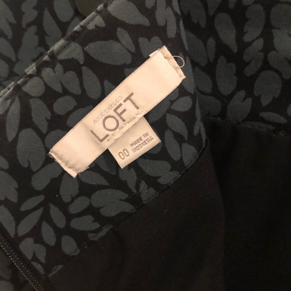 LOFT pencil skirt
